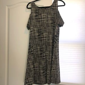 Sharagano white and black cold shoulder dress